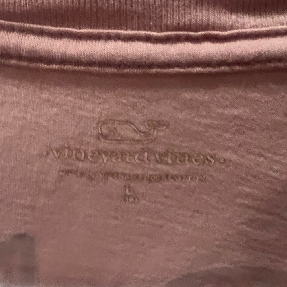 Vineyard Vines t-shirt size large - Picture 4 of 4